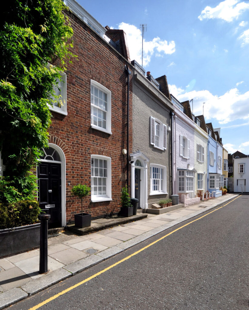 row or terraced houses similar to those in canterbury kent