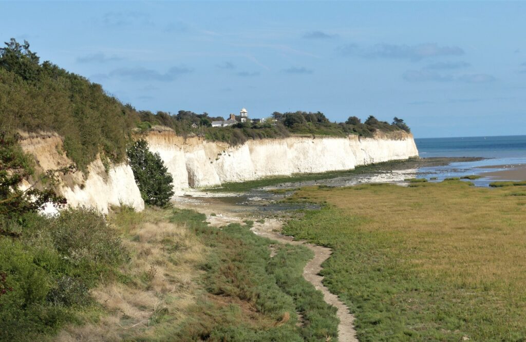 North Foreland lighthouse and chalk cliffs in Thanet — Hive EPCs provide expert EPC Thanet assessments across Margate, Ramsgate, Broadstairs and Birchington CT9 CT10 CT11 CT12